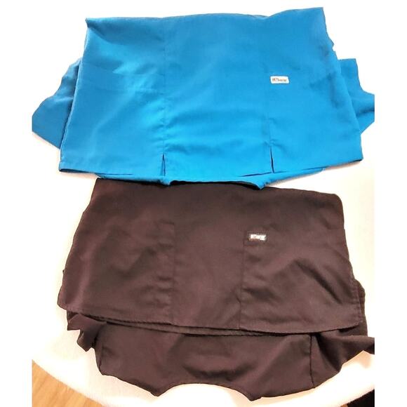 Grey's Anatomy Barco Scrub 2 Womens Tops Lot M Mock Wrap Black Blue Nurse Vet - Picture 2 of 8